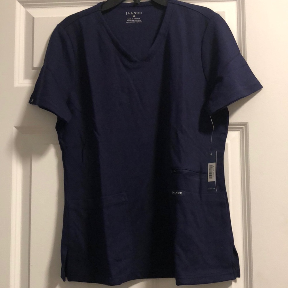 Jaanuu scrub top